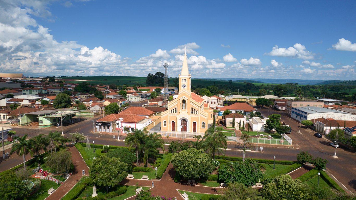 Centro de Conquista MG, Praça Cel. Tancredo França