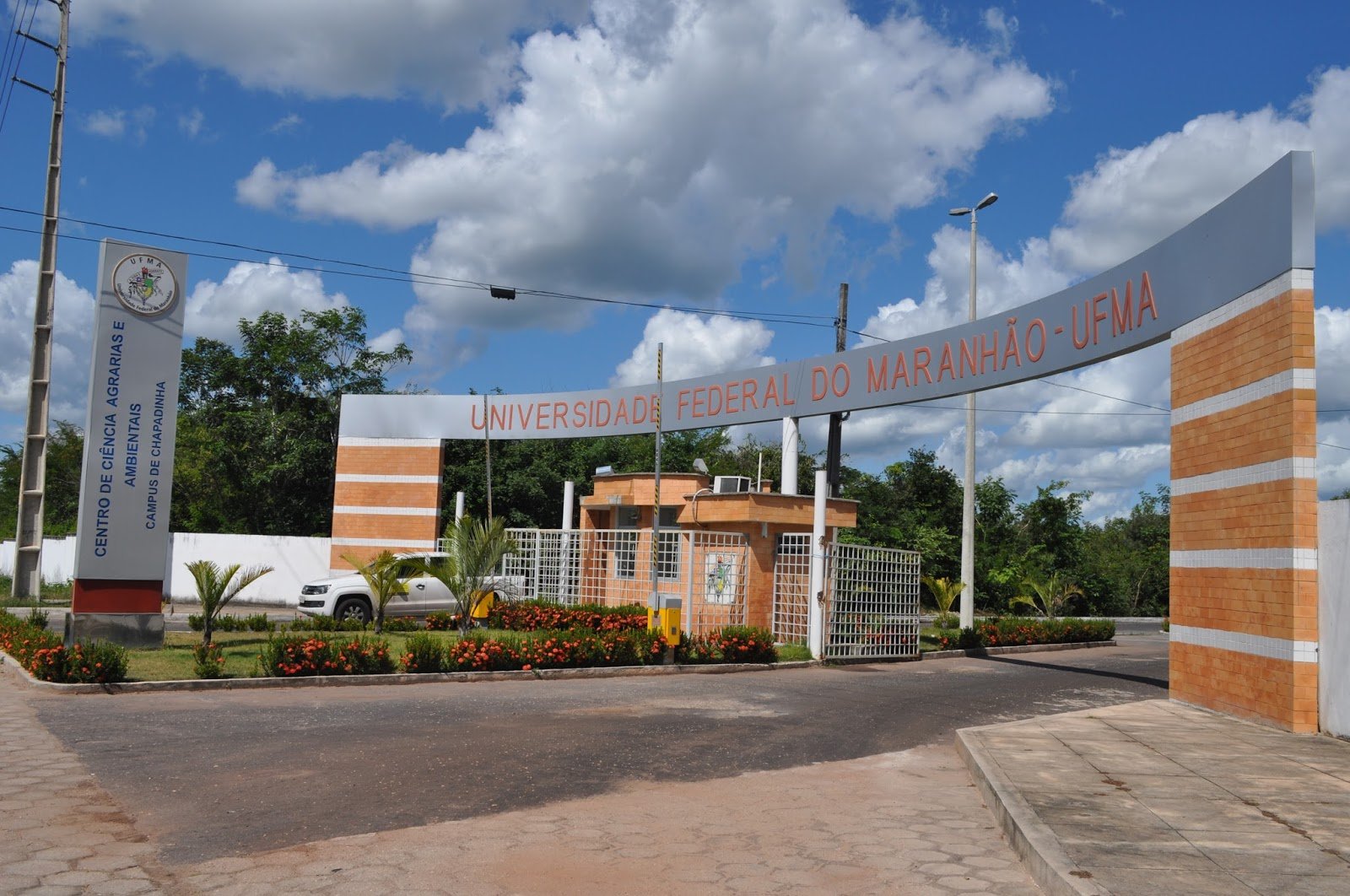 Entrada do campus da UFMA em São Luís