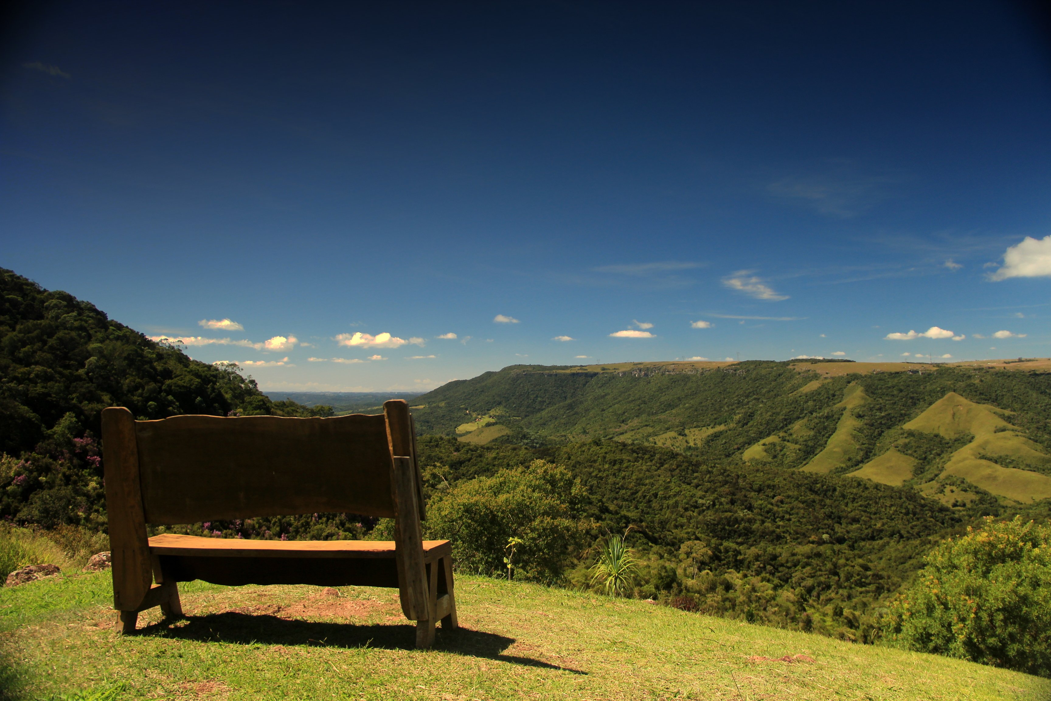 Campos e escarpa no distrito de São Luiz do Purunã, em Balsa Nova PR