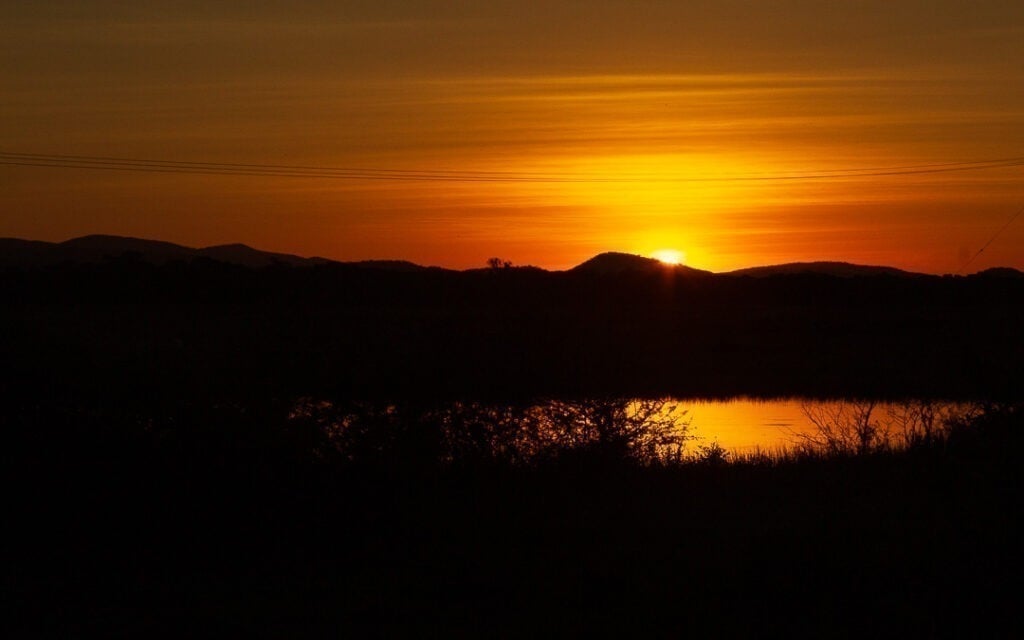 Pantanal ao entardecer, região de Cáceres MT