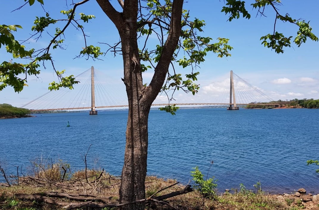 Reservatório e usina hidrelétrica no rio Paranaíba, em Cachoeira Dourada MG