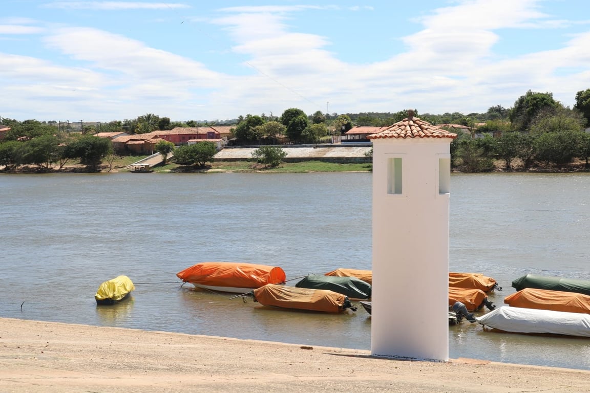 Ponte sobre o Rio Parnaíba em Floriano PI ao pôr do sol