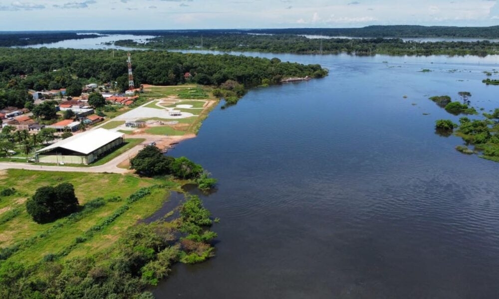 Vista aérea do Rio Araguaia, referência geográfica de Santa Terezinha MT