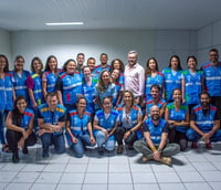 Equipe multiprofissional de saúde realiza atendimento à população indígena no Sul do Brasil.
