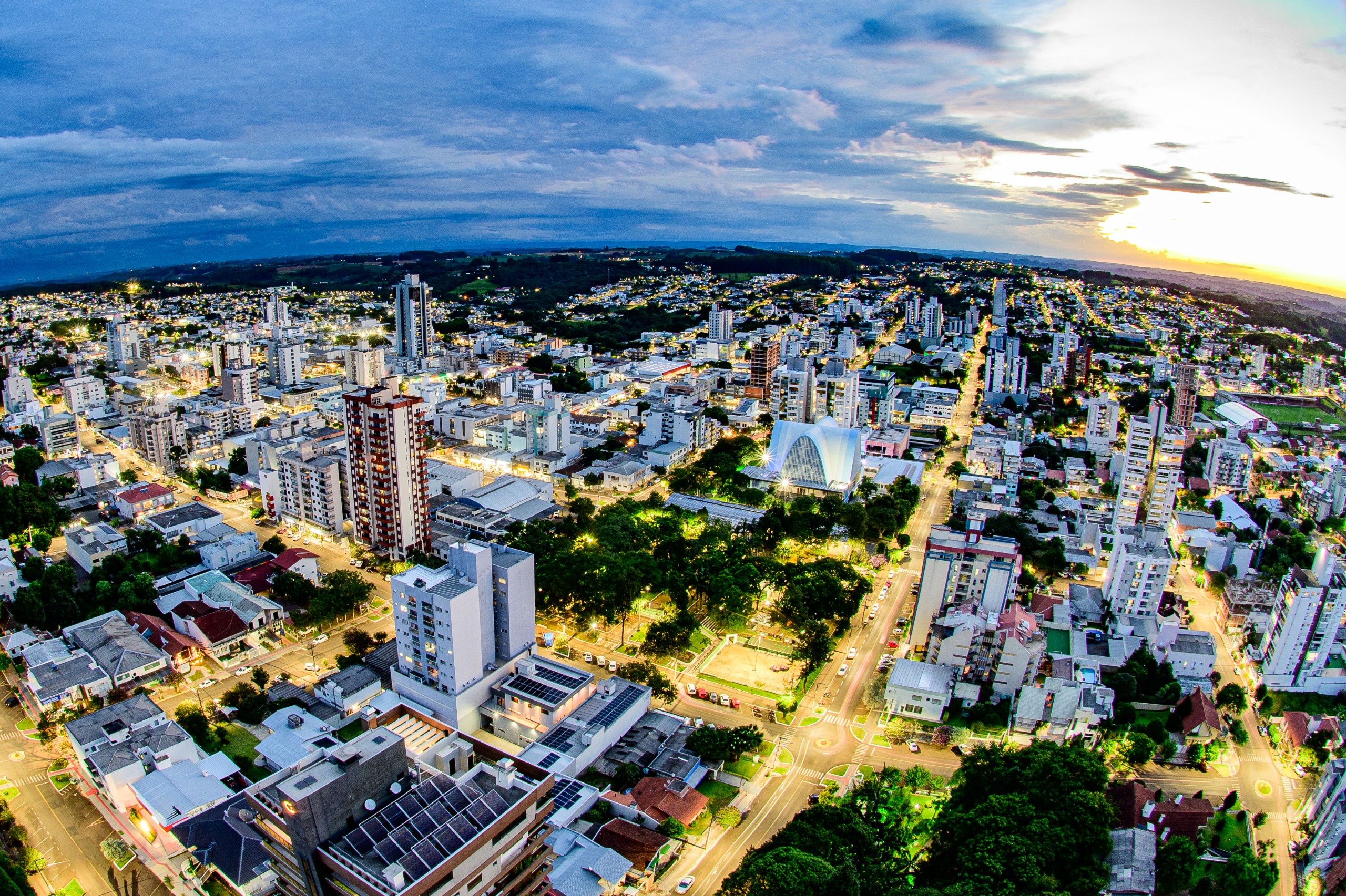 Vista aérea de São Miguel do Oeste, polo regional no Extremo Oeste catarinense