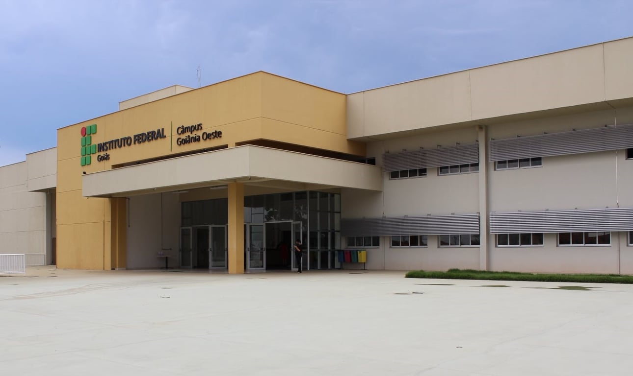 Fachada do IFG Goiânia
