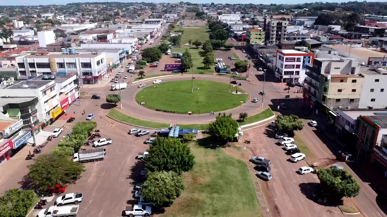 Vista aérea de Rolim de Moura ao entardecer