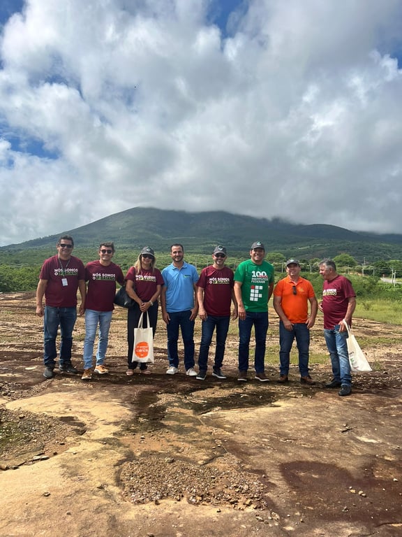 Campus do IF Baiano em ambiente rural, com prédios e áreas verdes