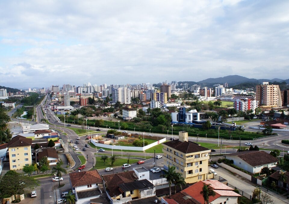 É uma imagem do post com o título FAHECE HEMOSC Joinville SC abre processo seletivo com 1 vaga