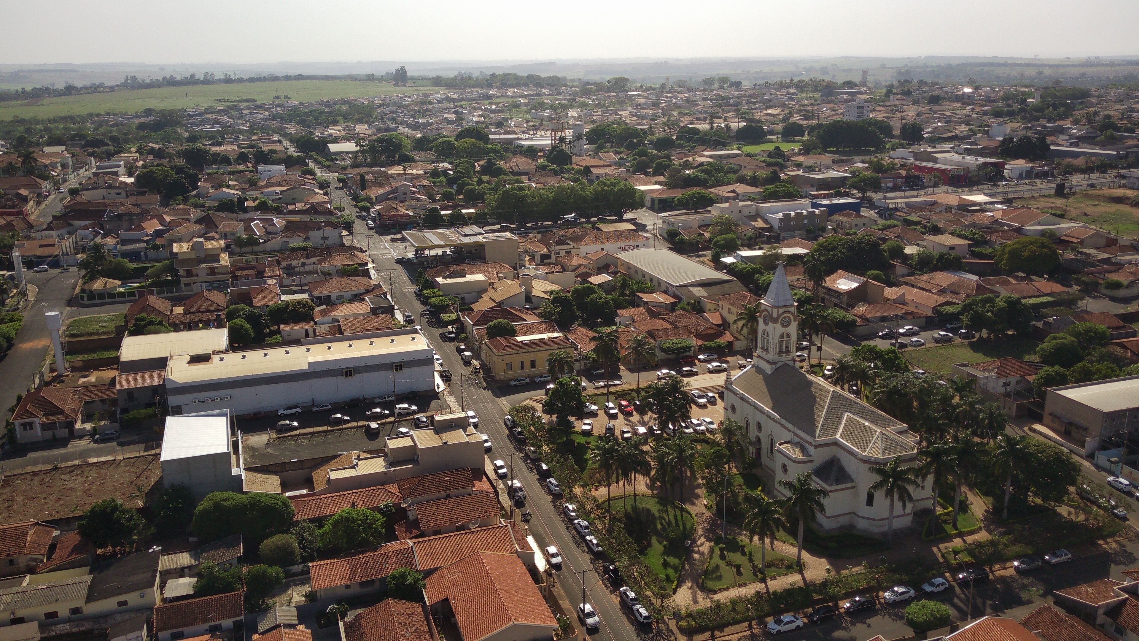 É uma imagem do post com o título Câmara Municipal de Tabapuã SP abre concurso com 6 vagas