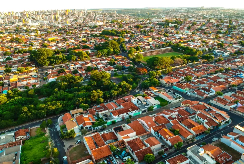 Vista aérea de Bauru SP ao entardecer