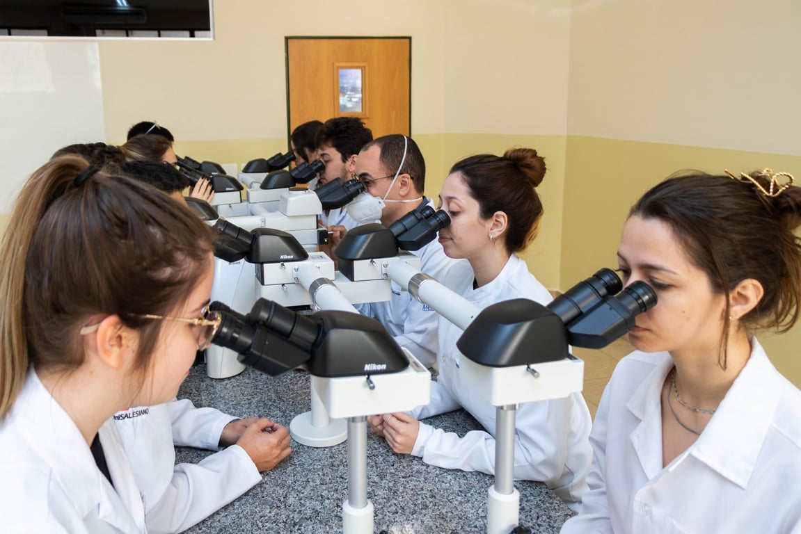 Ambiente de laboratório de ciências da saúde