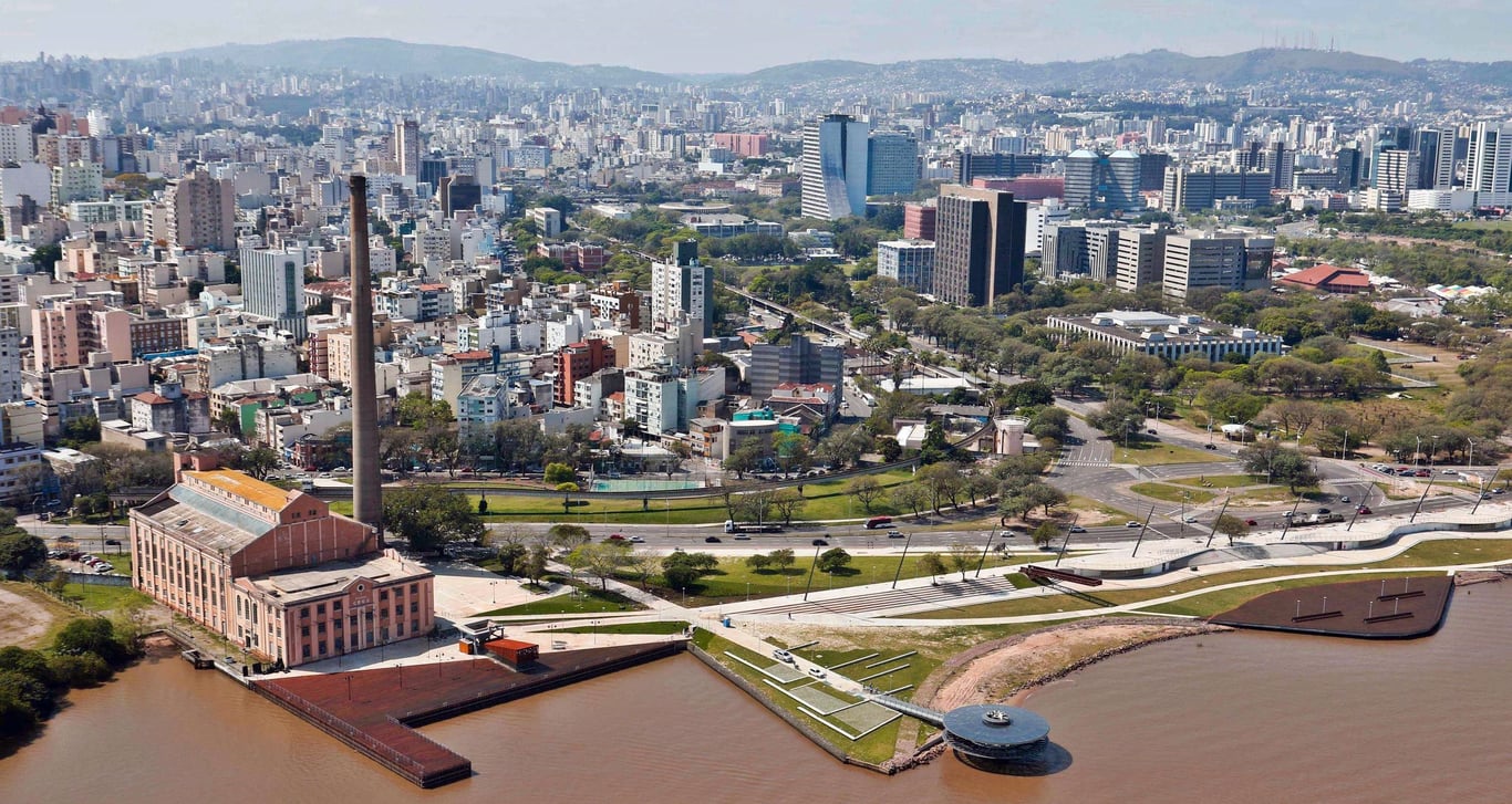 Vista aérea de Pedro Osório RS, com o rio Piratini ao fundo