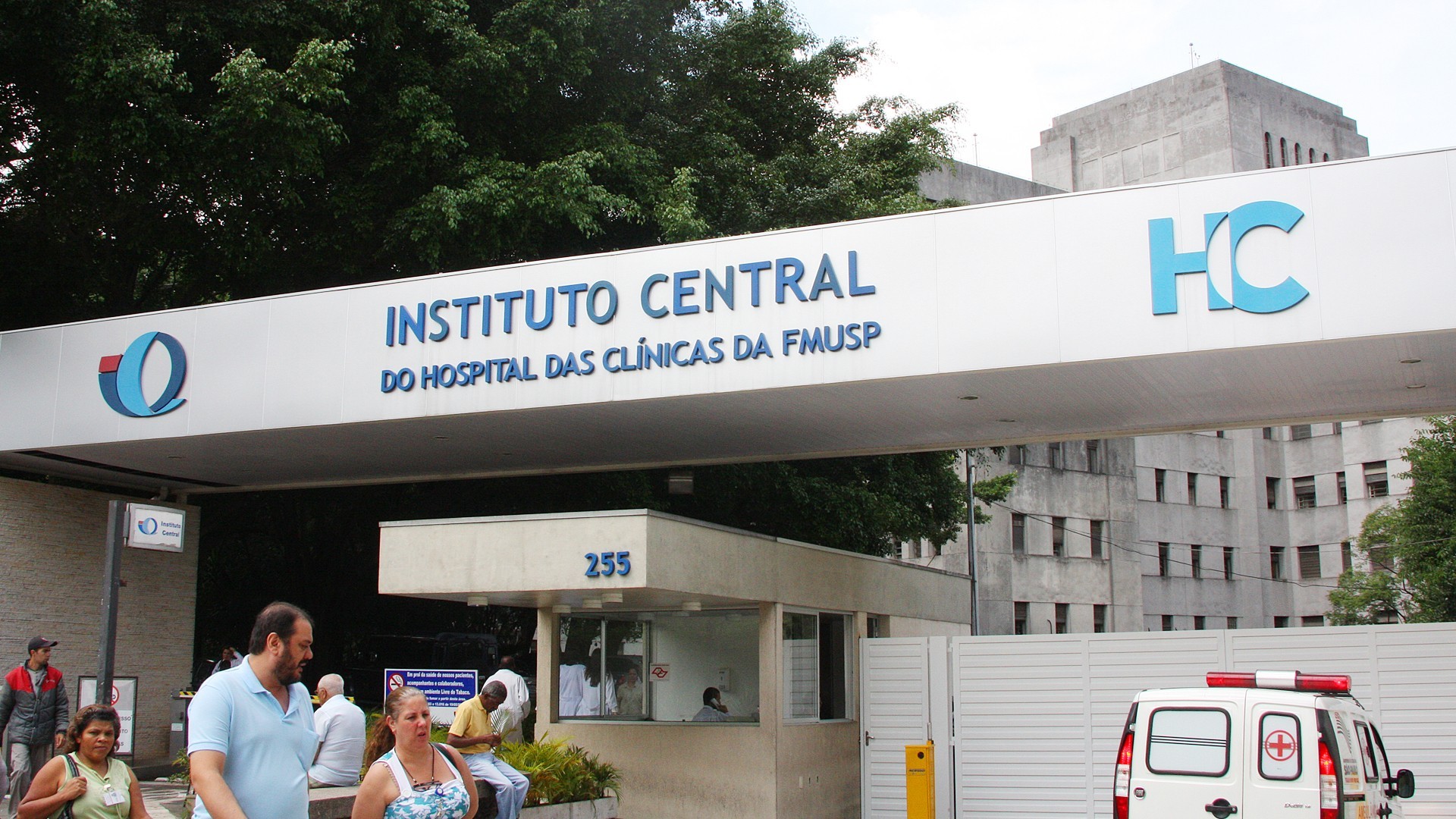 Fachada do Hospital das Clínicas da FMUSP, em São Paulo