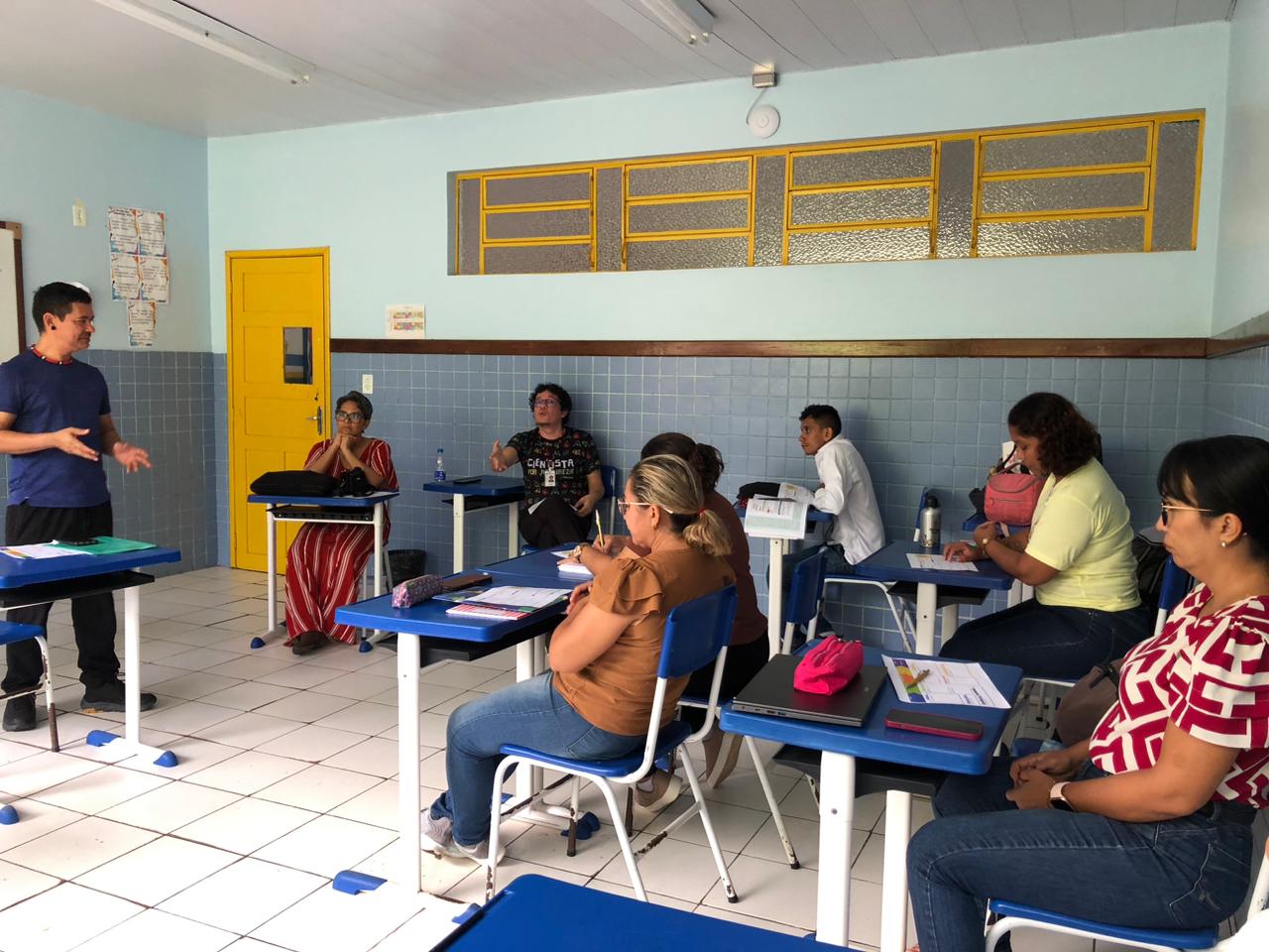 Processo seletivo Prefeitura de Jaru RO abre 2 vagas para professores