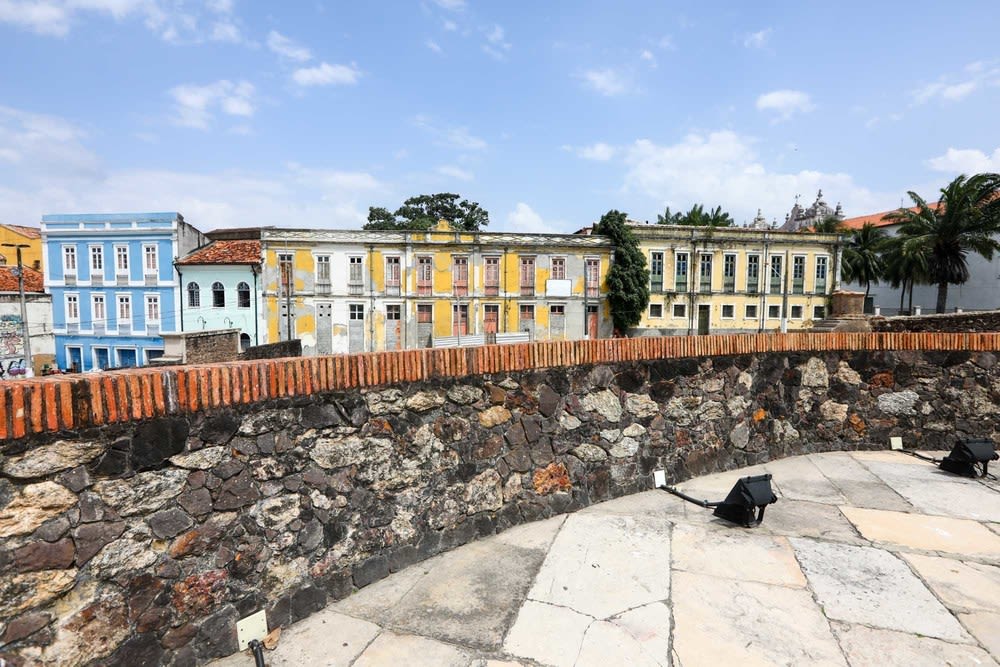 Centro histórico de Belém, com o mercado Ver-o-Peso e casario colonial