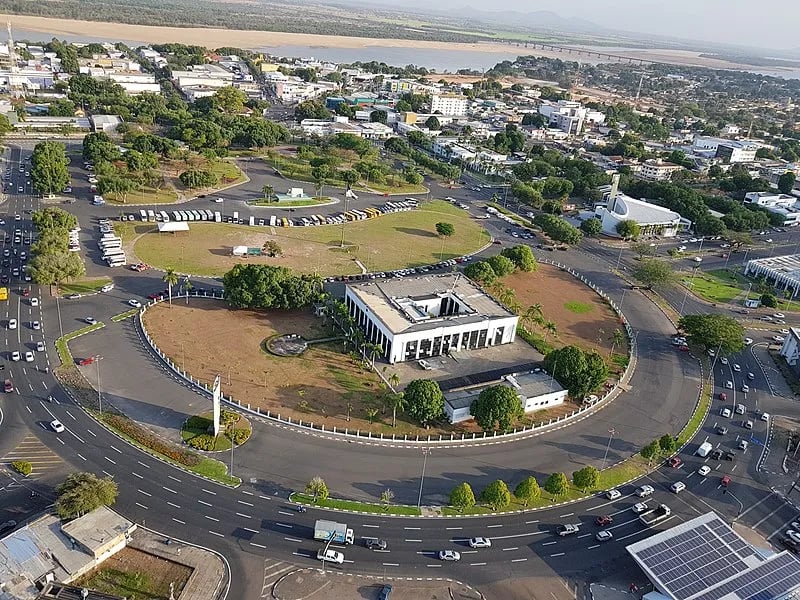 Praça das Águas e Rio Branco ao entardecer, em Boa Vista.