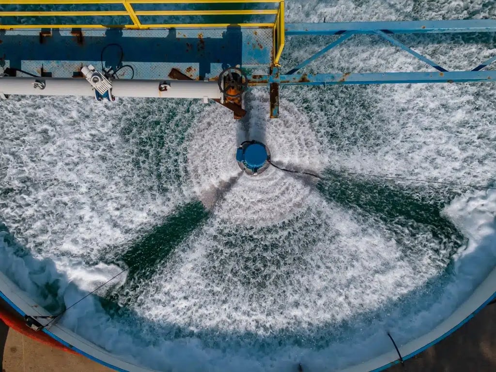 Infraestrutura de saneamento básico semelhante a uma ETA