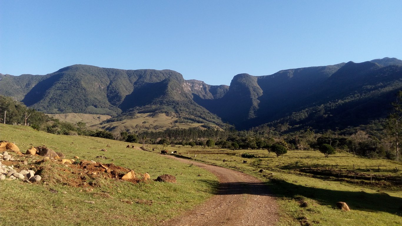 Cânions da Serra Geral vistos a partir de Timbé do Sul SC, no Geoparque Caminhos dos Cânions do Sul