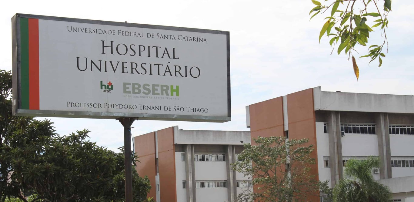 Fachada do Hospital Universitário da UFSC (HU-UFSC)