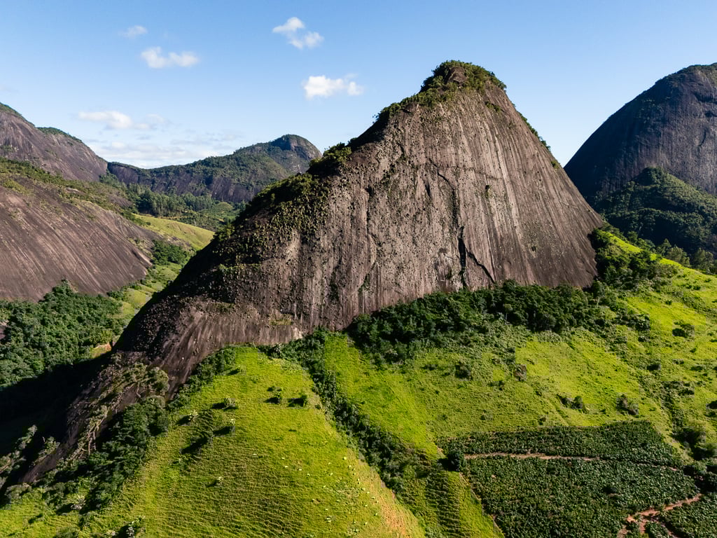 Vista aérea da Serra da Cuesta em Botucatu