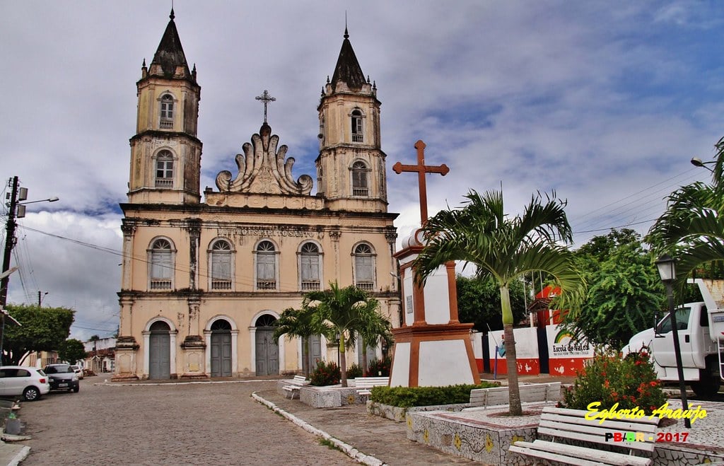É uma imagem do post com o título Prefeitura de Cruz do Espírito Santo PB abre concurso com 183 vagas