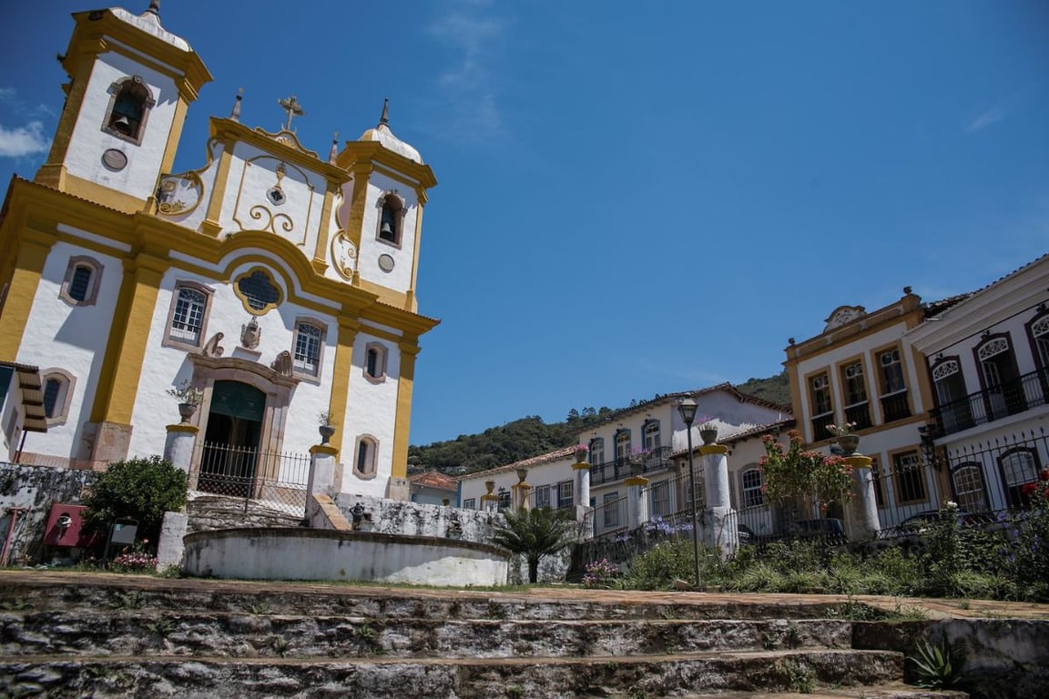 É uma imagem do post com o título Prefeitura de Santo Antônio do Monte MG retifica processo seletivo simplificado educação