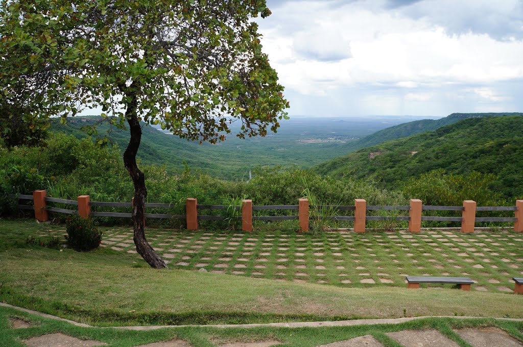 Vista panorâmica de Portalegre RN com serras e mirantes ao fundo