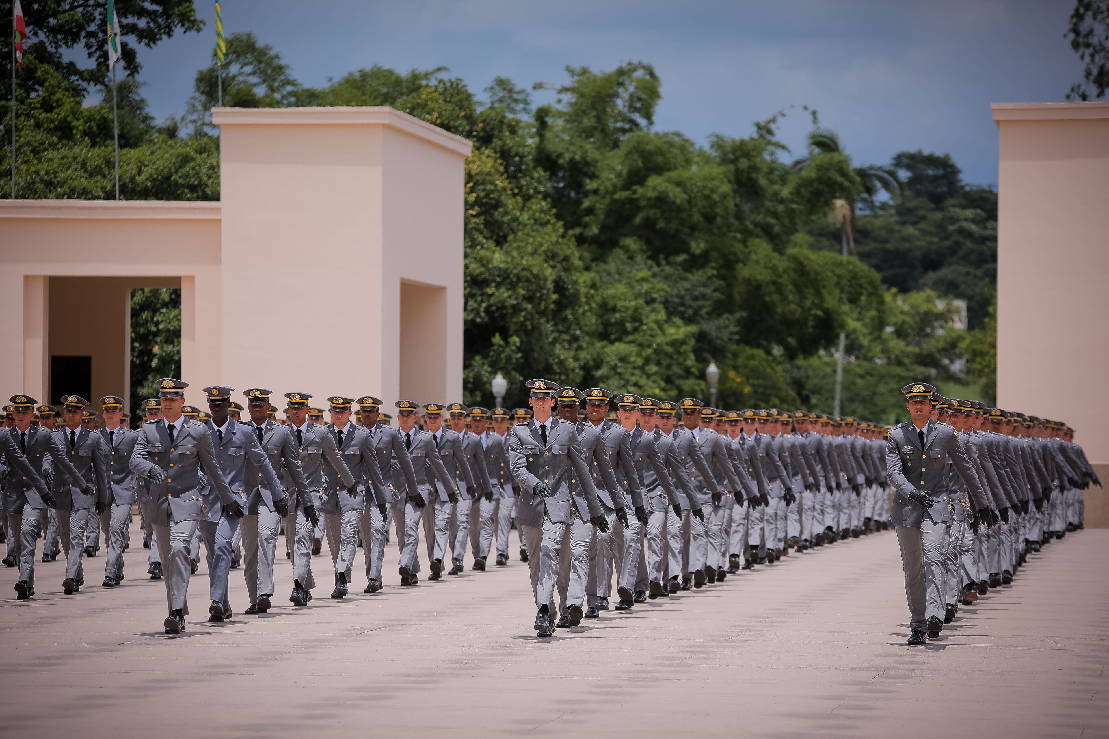 Cadetes em formatura na AMAN, em Resende RJ