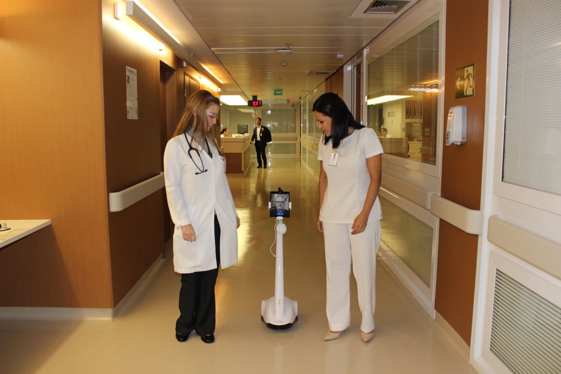 Equipe de saúde em hospital – imagem ilustrativa