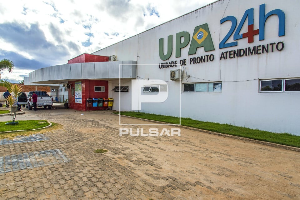 Fachada de uma UPA 24h no Brasil, imagem ilustrativa horizontal