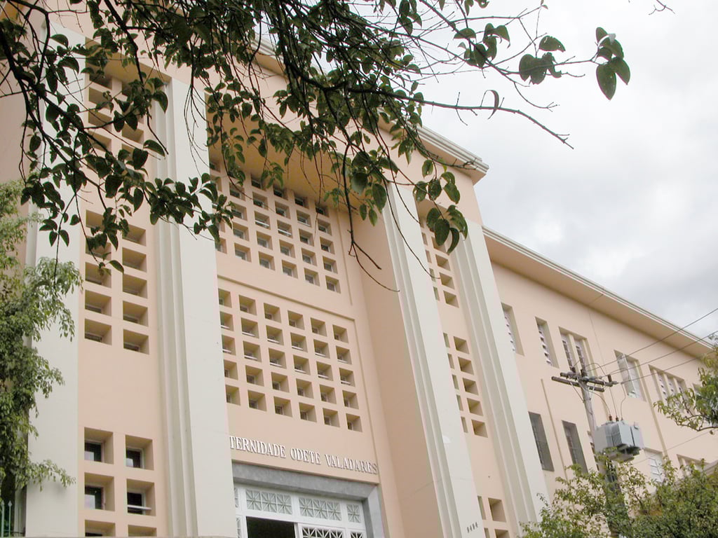 Fachada do Hospital Eduardo de Menezes (Fhemig), em Belo Horizonte