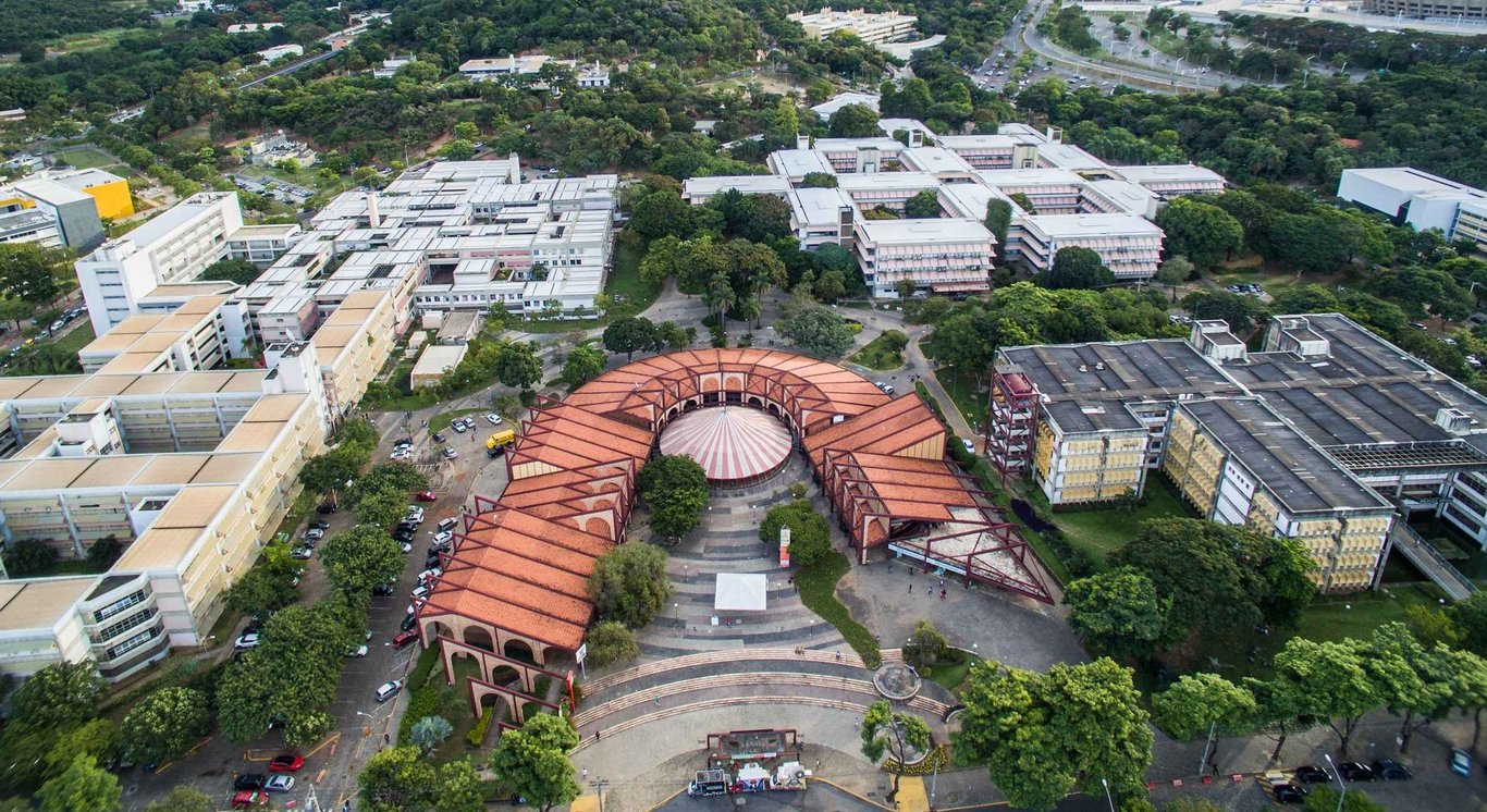 É uma imagem do post com o título Concurso Universidade Federal de Minas Gerais abre 1 vaga para professor substituto