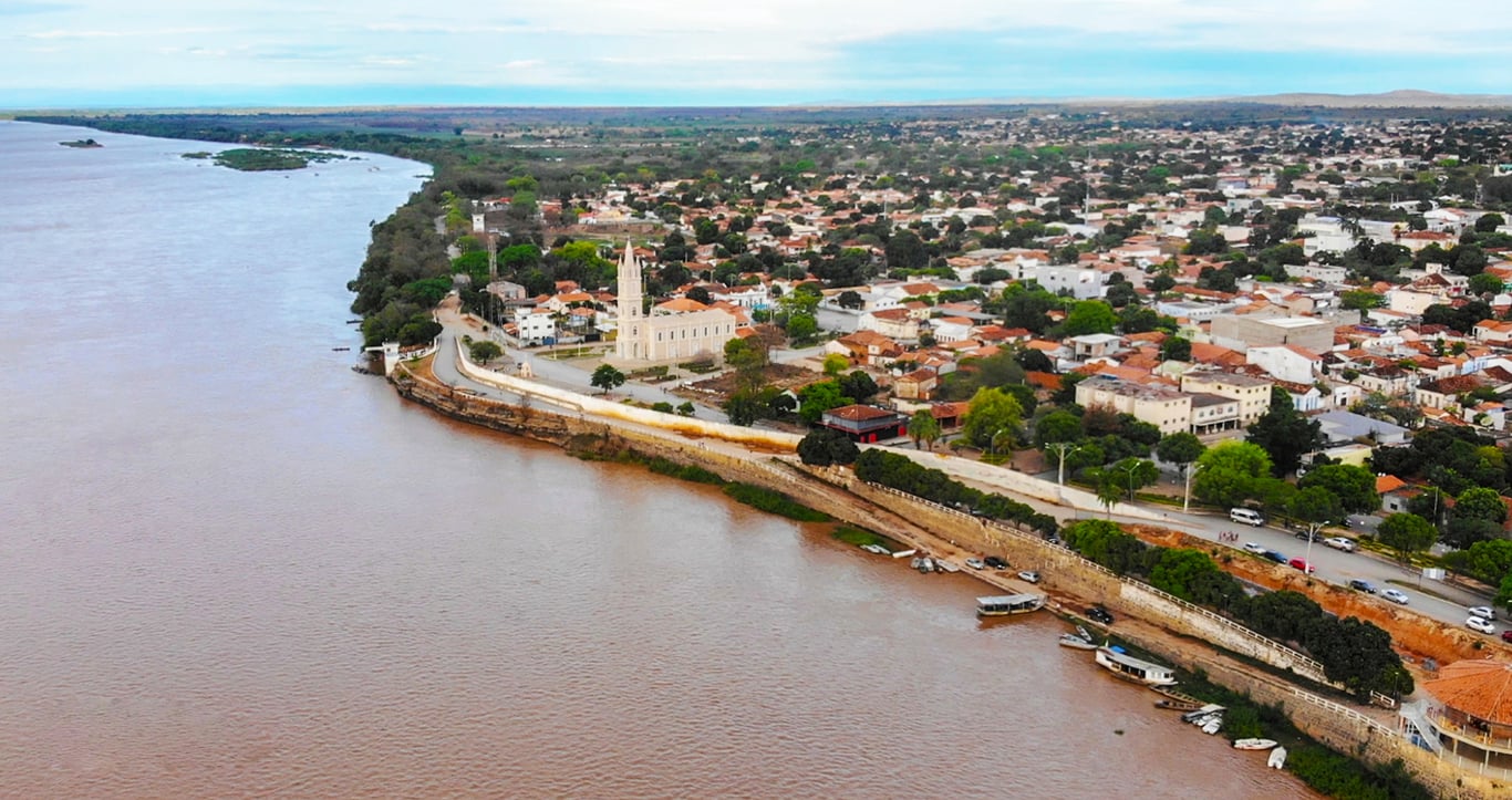 Rio São Francisco em Januária MG ao entardecer
