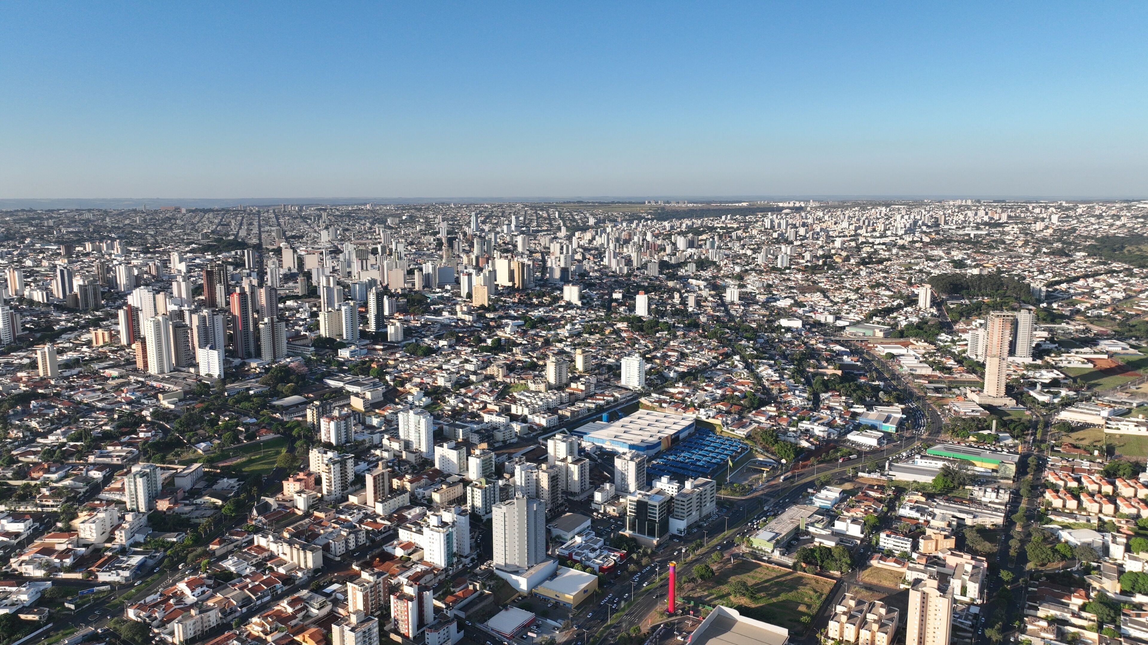 Vista panorâmica de Uberlândia MG, com urbanismo moderno e planejado