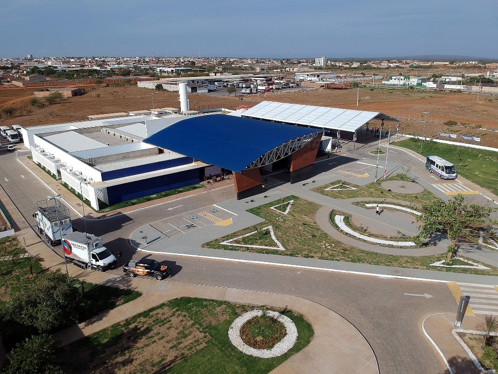 Atendimento em policlínica regional com equipe multiprofissional