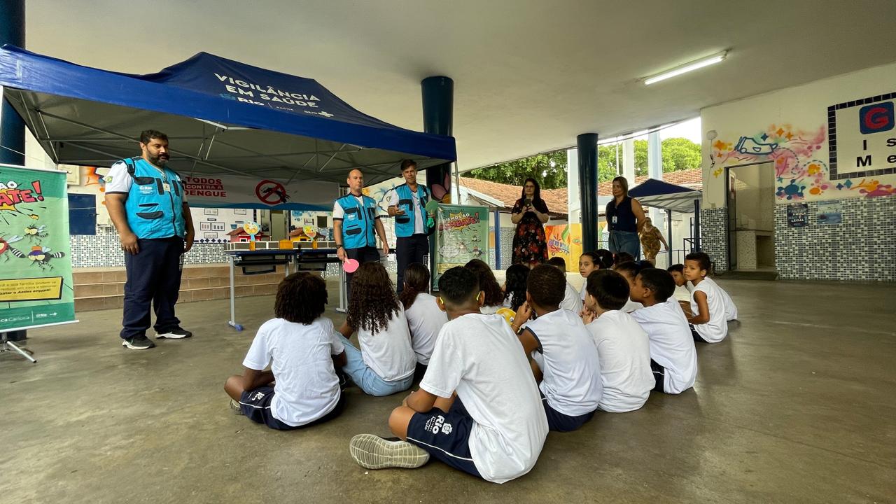 Ação educativa de saúde em escola pública