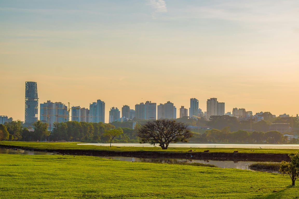 Vista aérea de Campo Grande MS ao entardecer