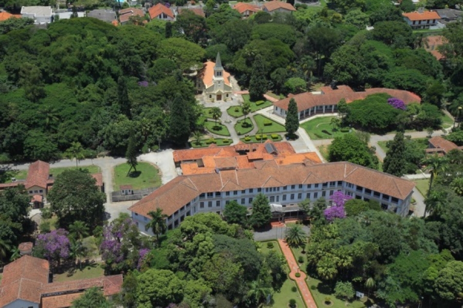 Vista aérea de São José dos Campos, cidade com campus da UNIFESP