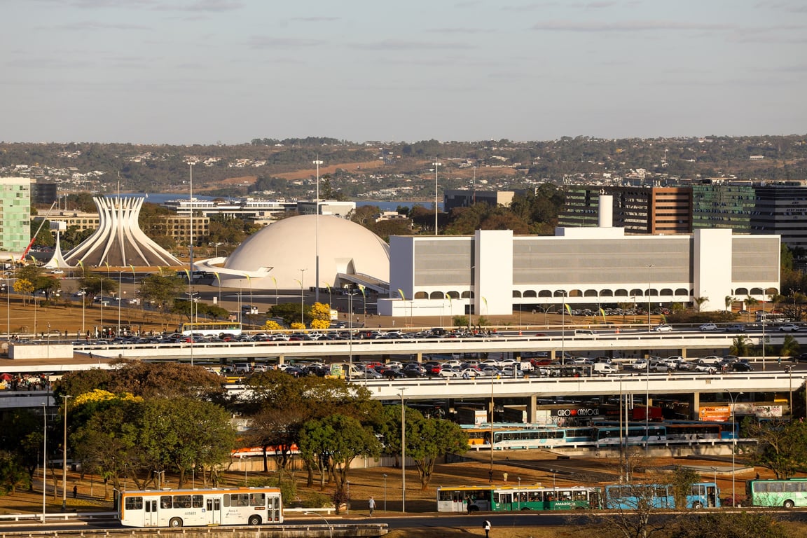 Vista panorâmica de Brasília ao entardecer
