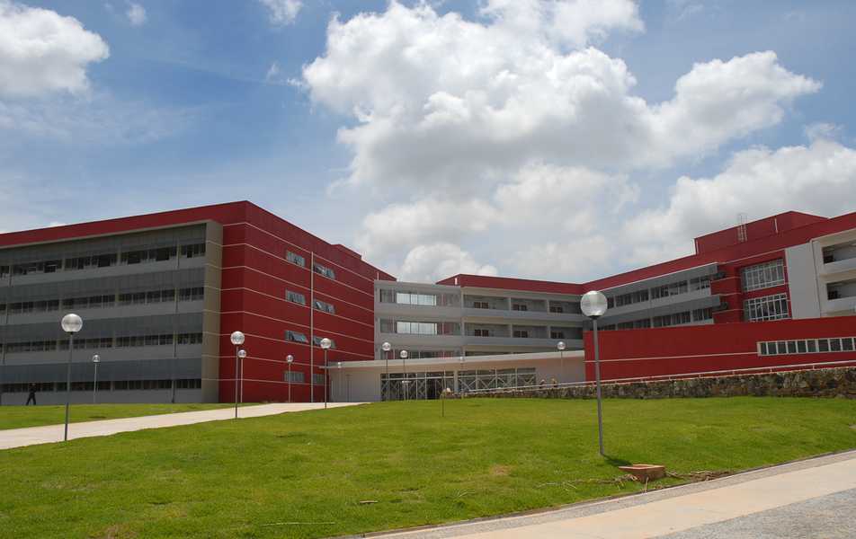 É uma imagem do post com o título Concurso Universidade Federal de Minas Gerais abre 1 vaga para professor substituto