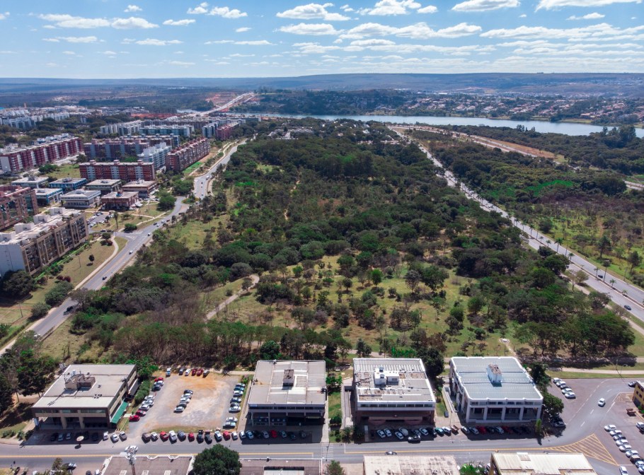 Vista aérea do Gama DF, com áreas urbanas e vegetação do Cerrado