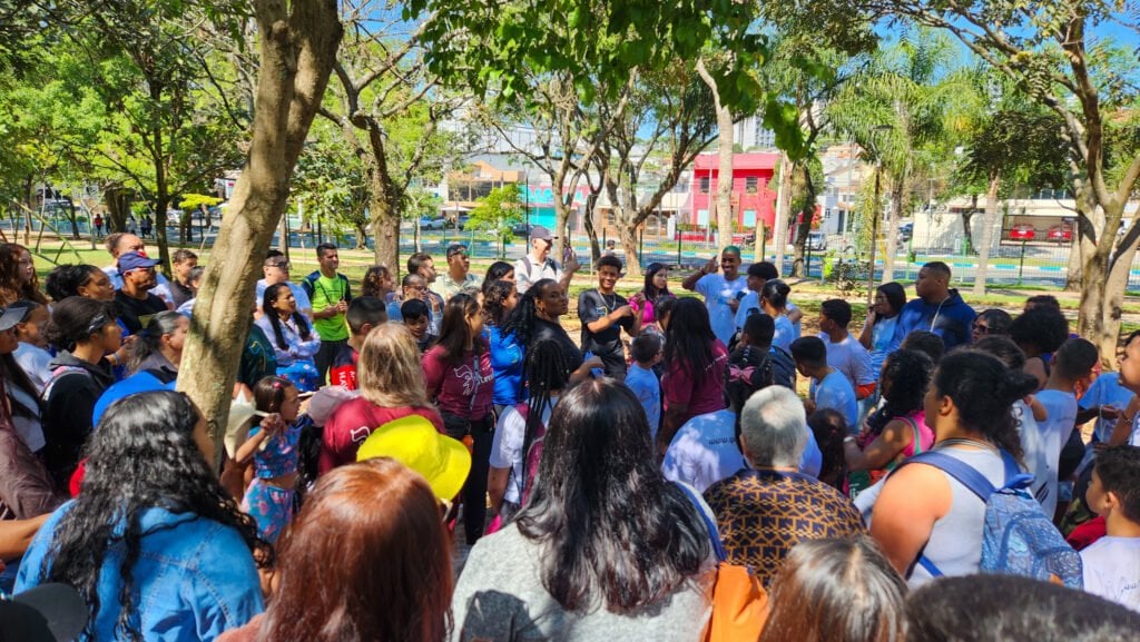 Atividade comunitária e atendimento social
