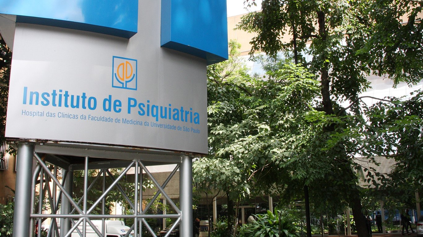 Fachada de unidade do complexo do Hospital das Clínicas da USP, que integra o ecossistema acadêmico da FMUSP