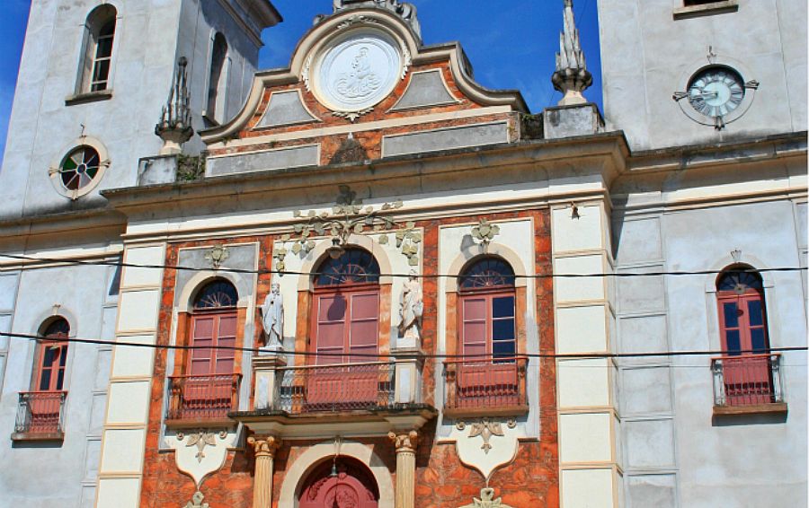 Centro histórico de Baependi e a Mantiqueira ao fundo