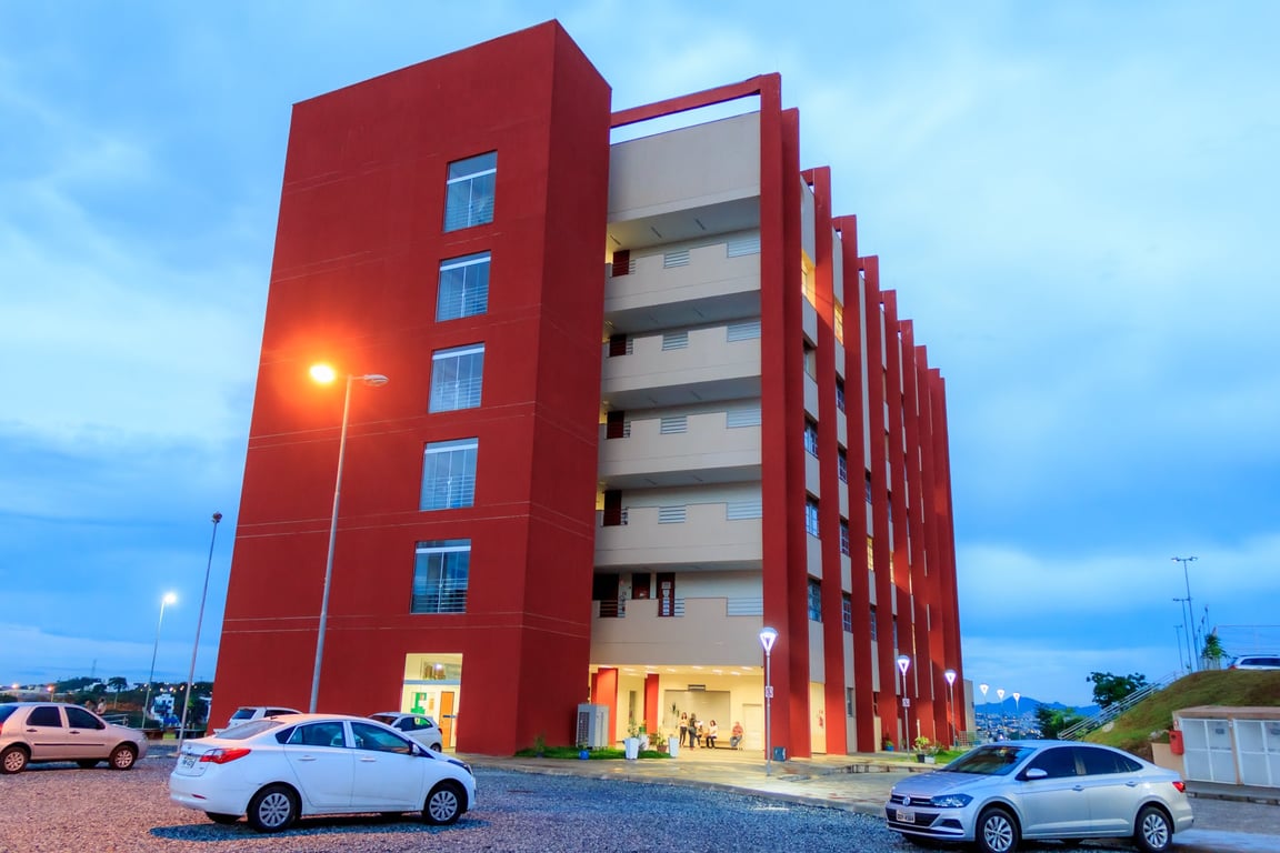 Fachada do campus Contagem do CEFET-MG