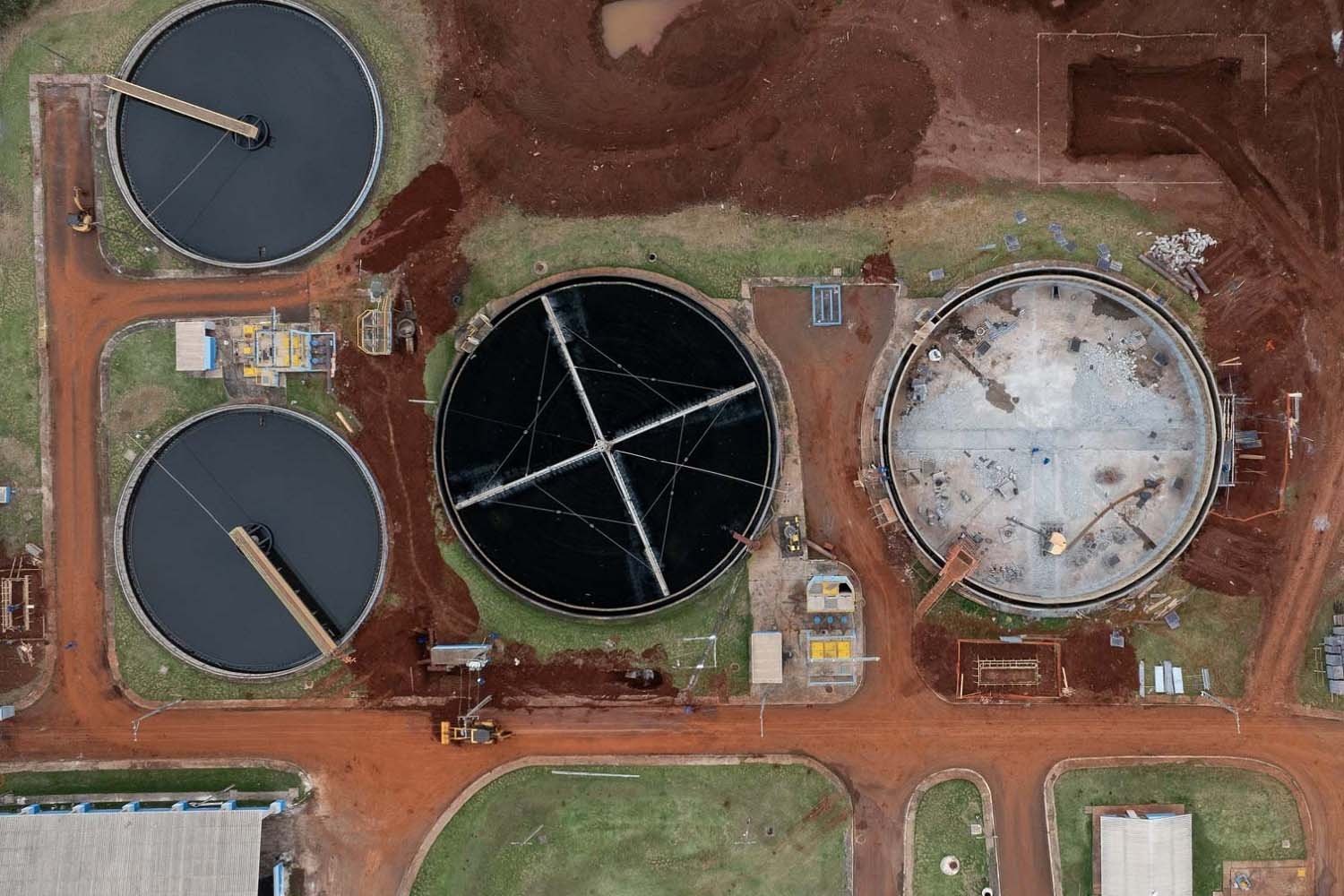 Infraestrutura típica de estação de tratamento de água