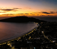 Ponte e skyline de Florianópolis ao entardecer, Santa Catarina