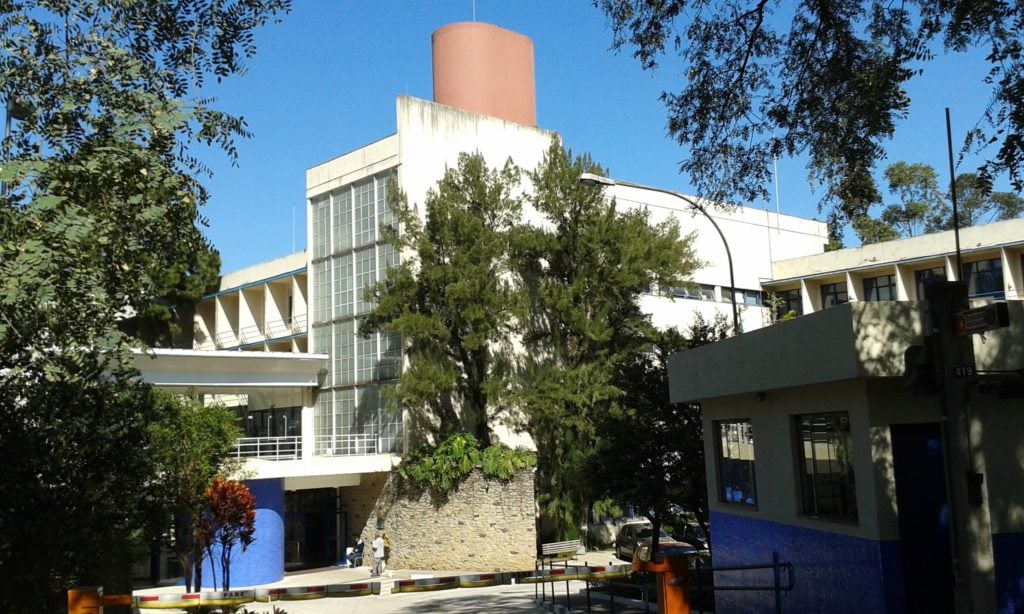 Fachada da Escola de Enfermagem da USP, em Pinheiros, São Paulo