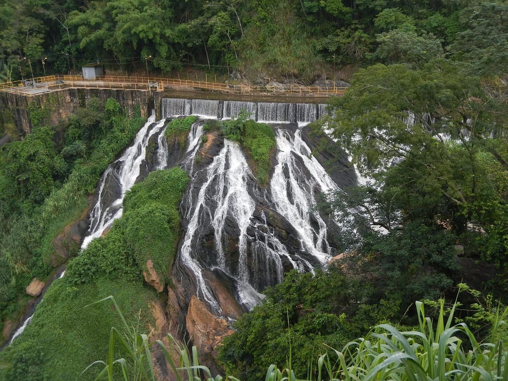 Cachoeira de Tombos, cartão-postal do município mineiro